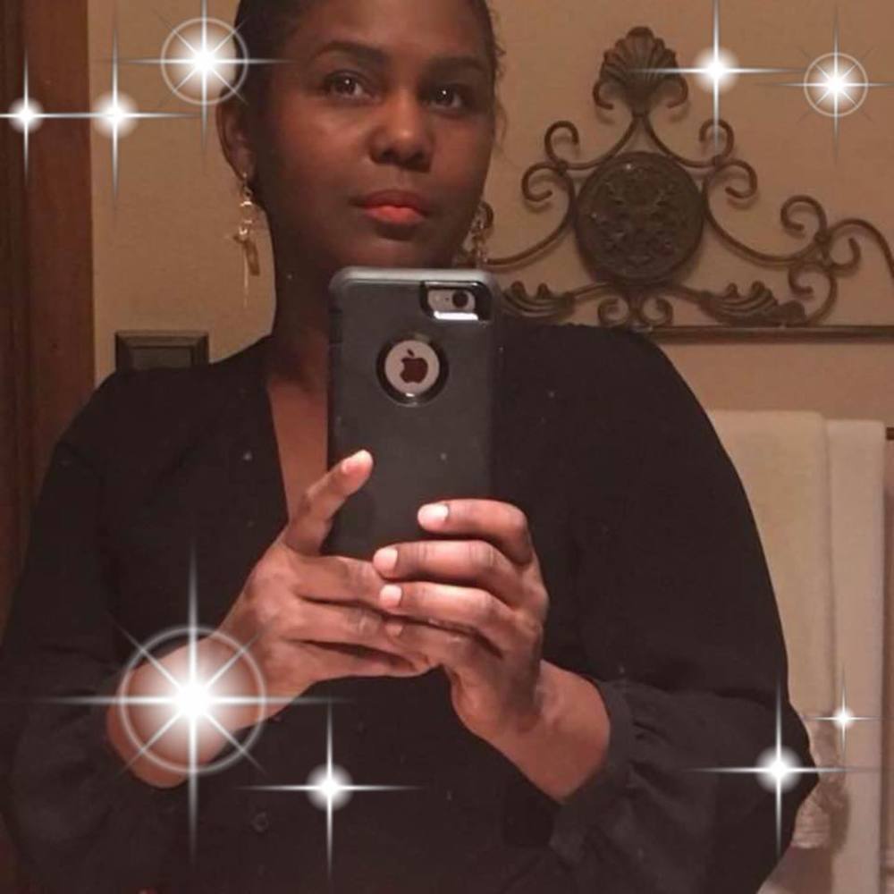 Meet your Posher, Myra